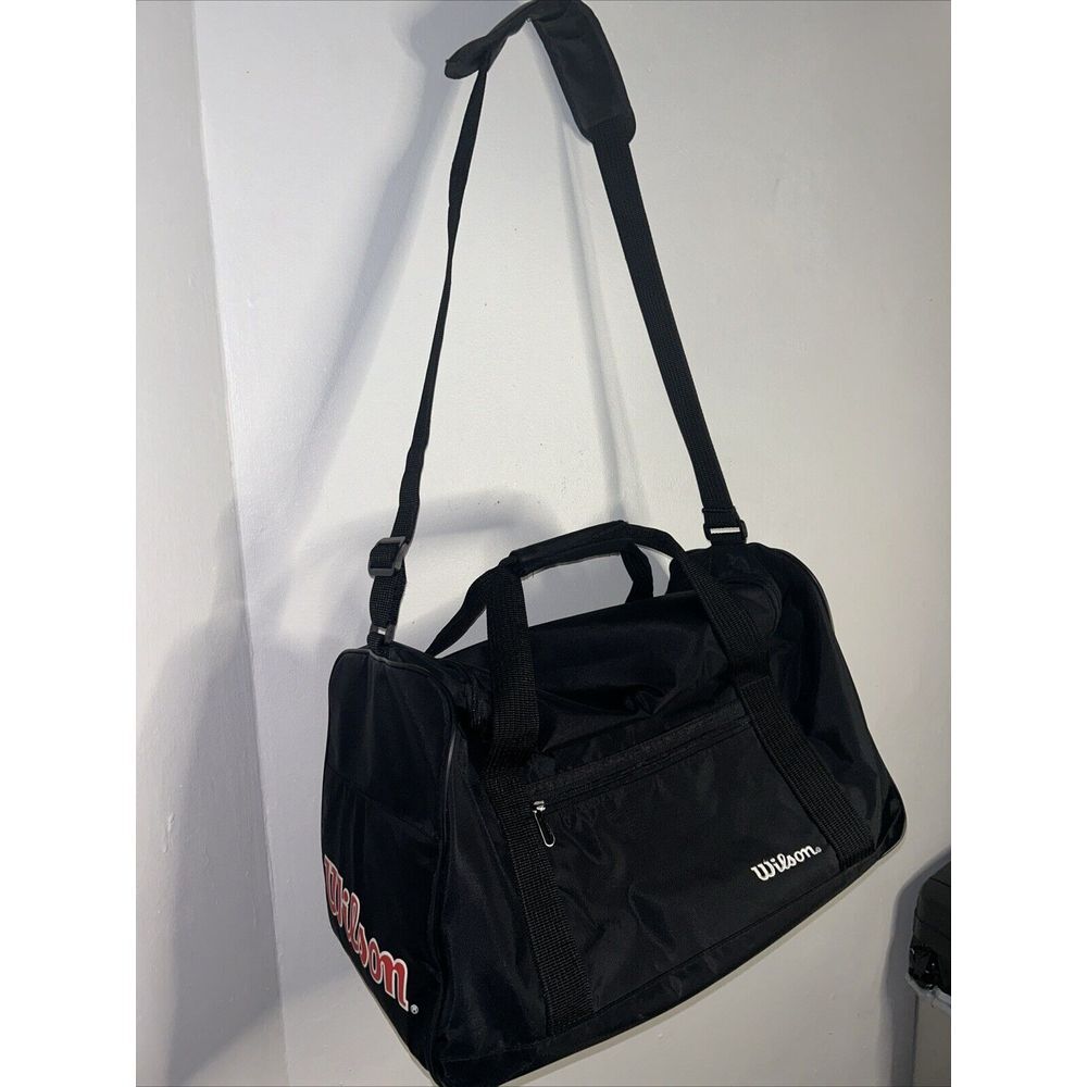 Vintage WILSON SPORTS GEAR GYM/ TRAVEL BAG Black‎ with Red